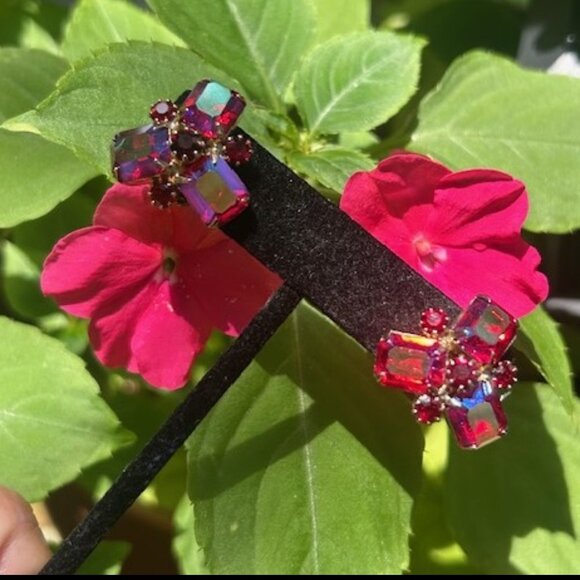 ALBERT WEISS Red AB Rhinestone Cluster EARRINGS - Picture 5 of 10